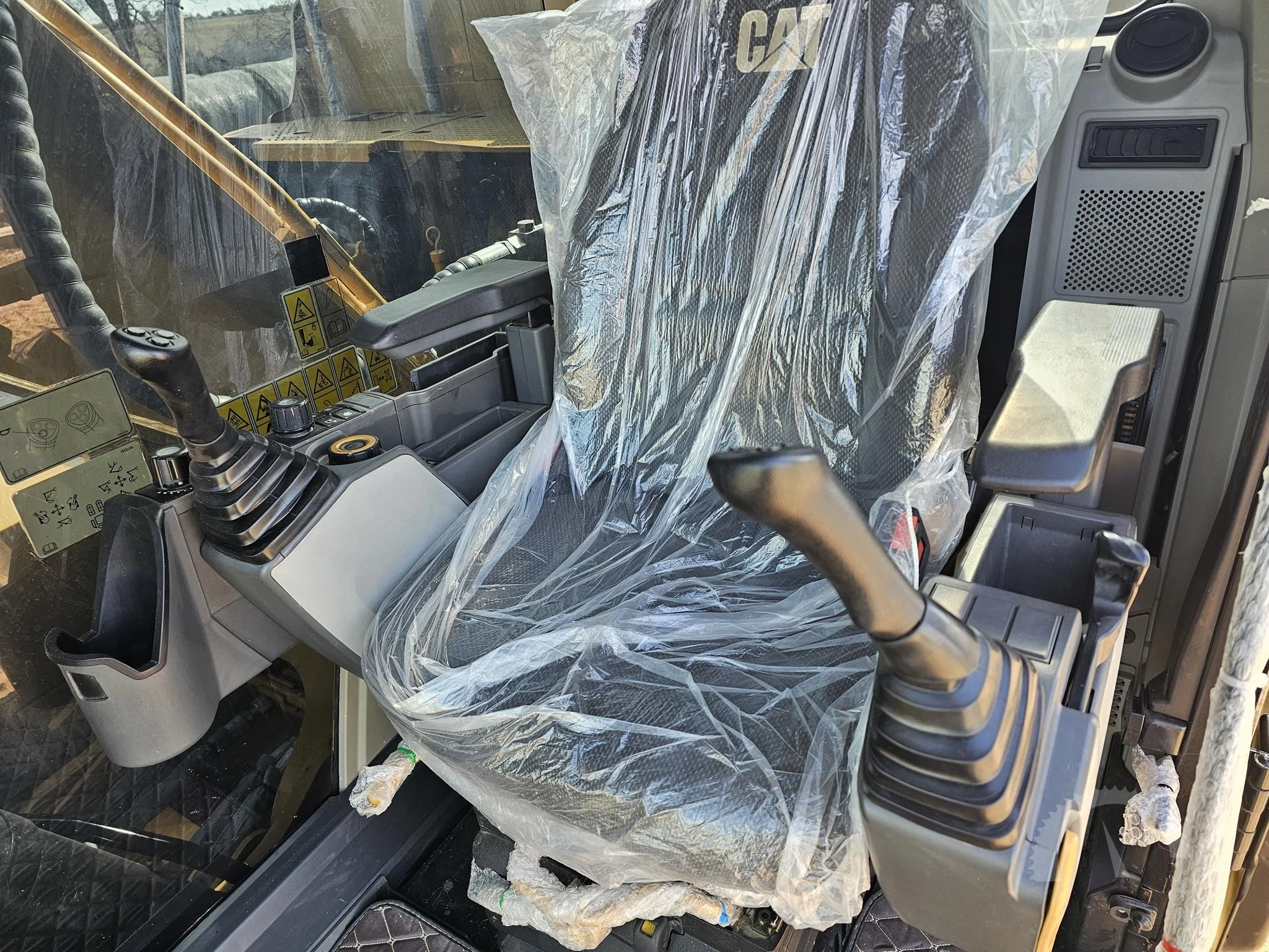 2022 Caterpillar 320GC Excavator