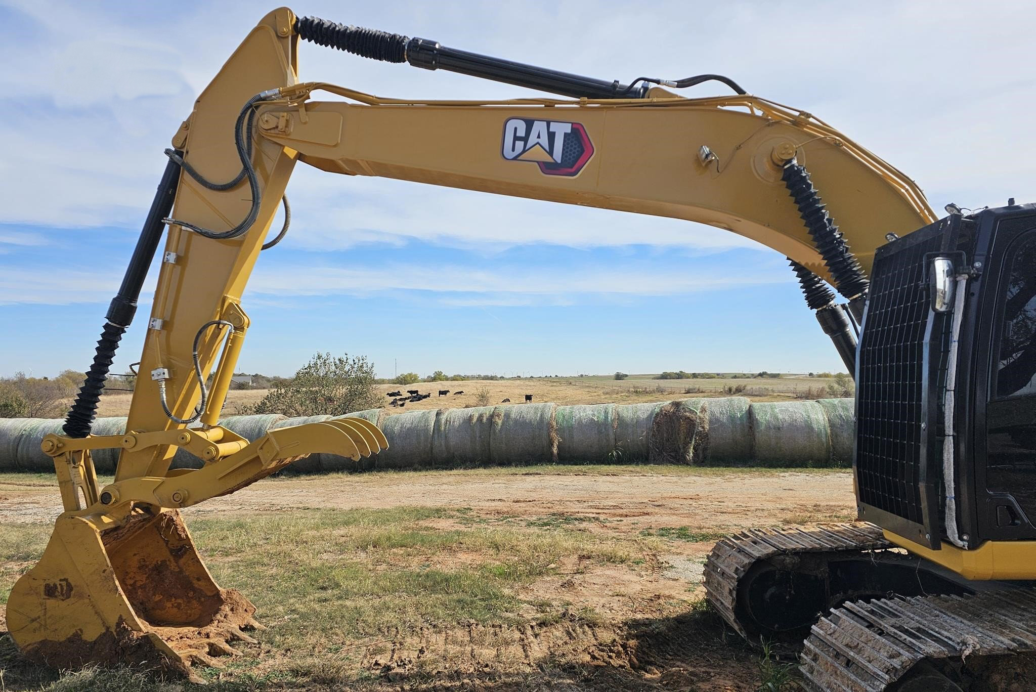 2022 Caterpillar 320GC Excavator