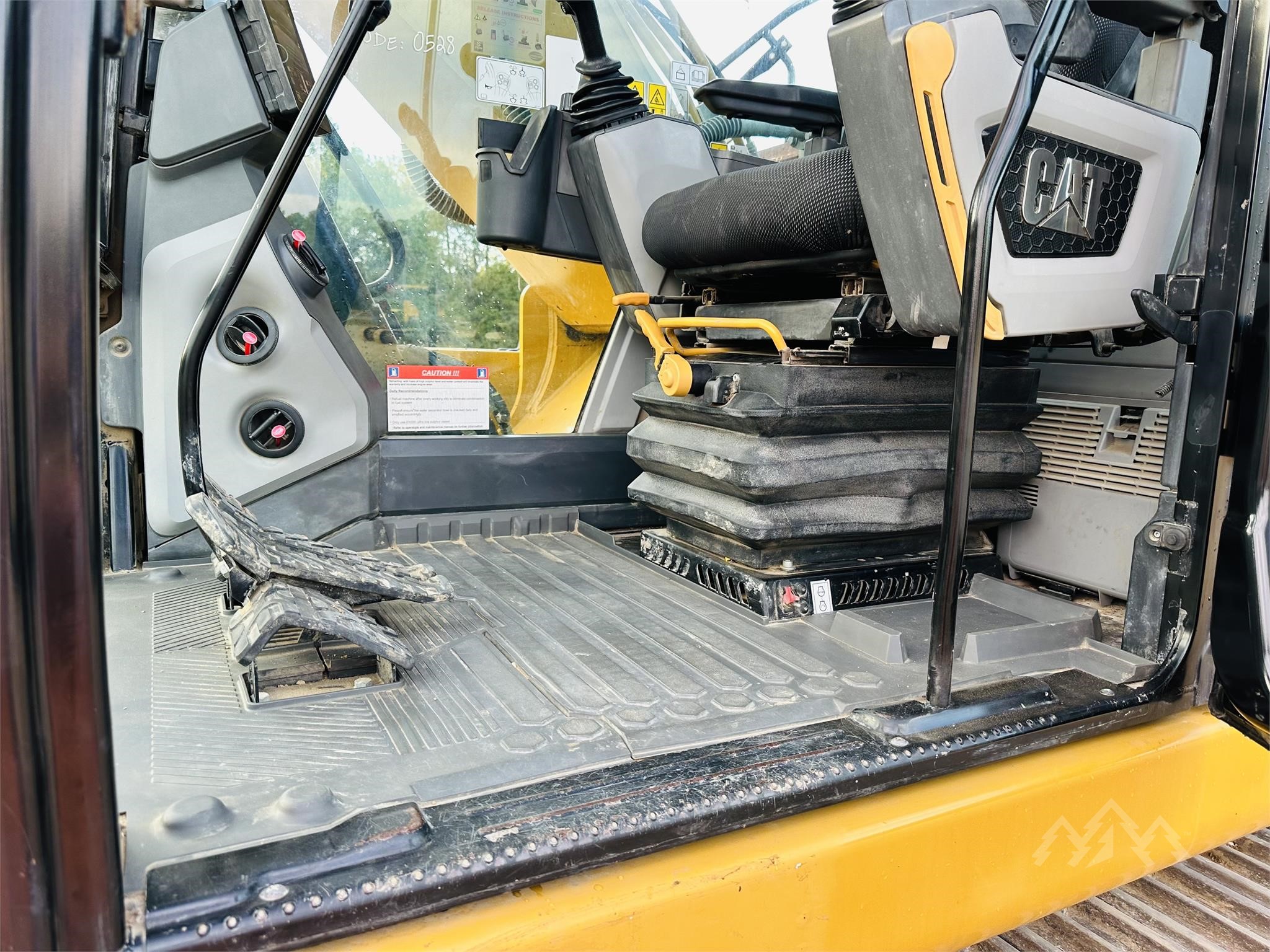 2018 CATERPILLAR 320GC